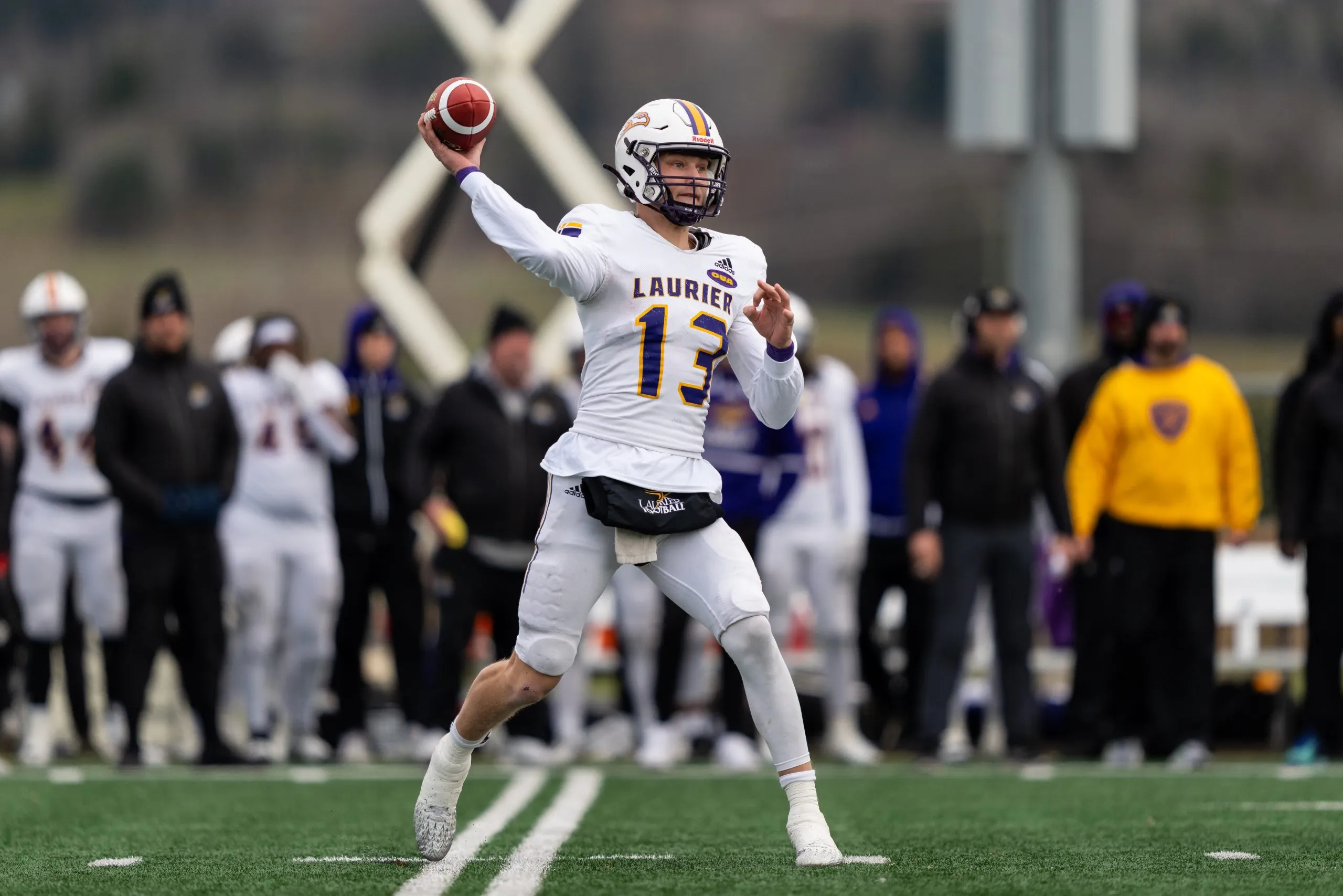 Packers to Sign Award-Winning Dual-Threat QB Who Had Interest From Bills