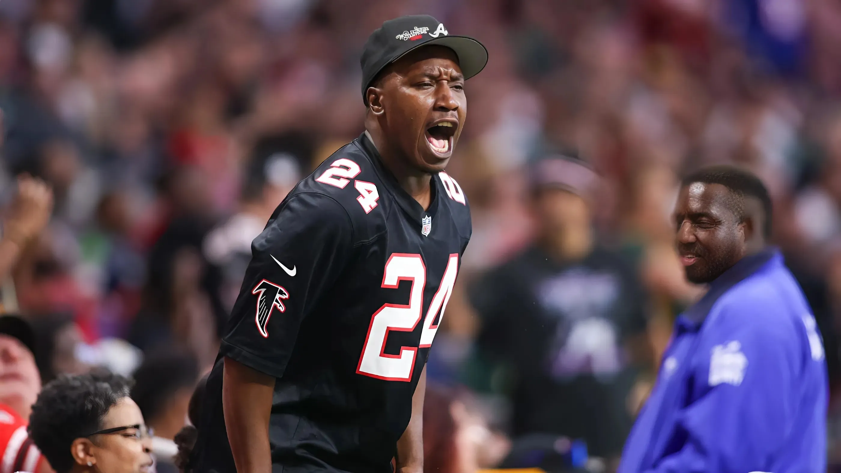Falcons fans irate after Jalon Walker steals legendary jersey number