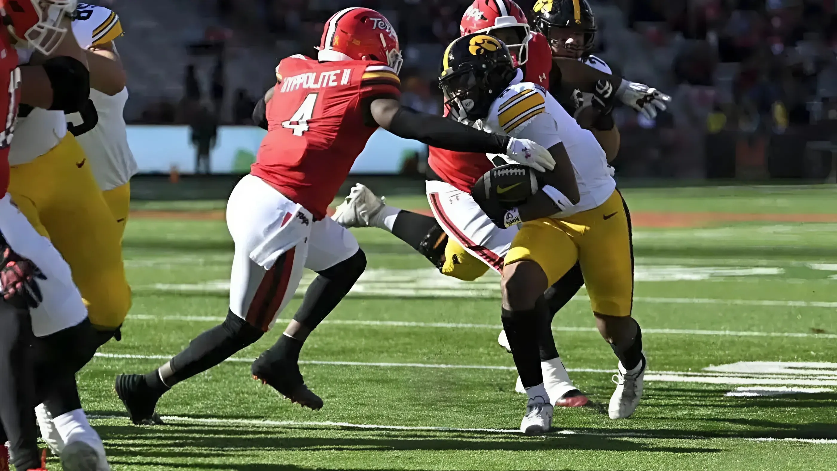 Chicago Bears defensive draft pick molded game after franchise legend