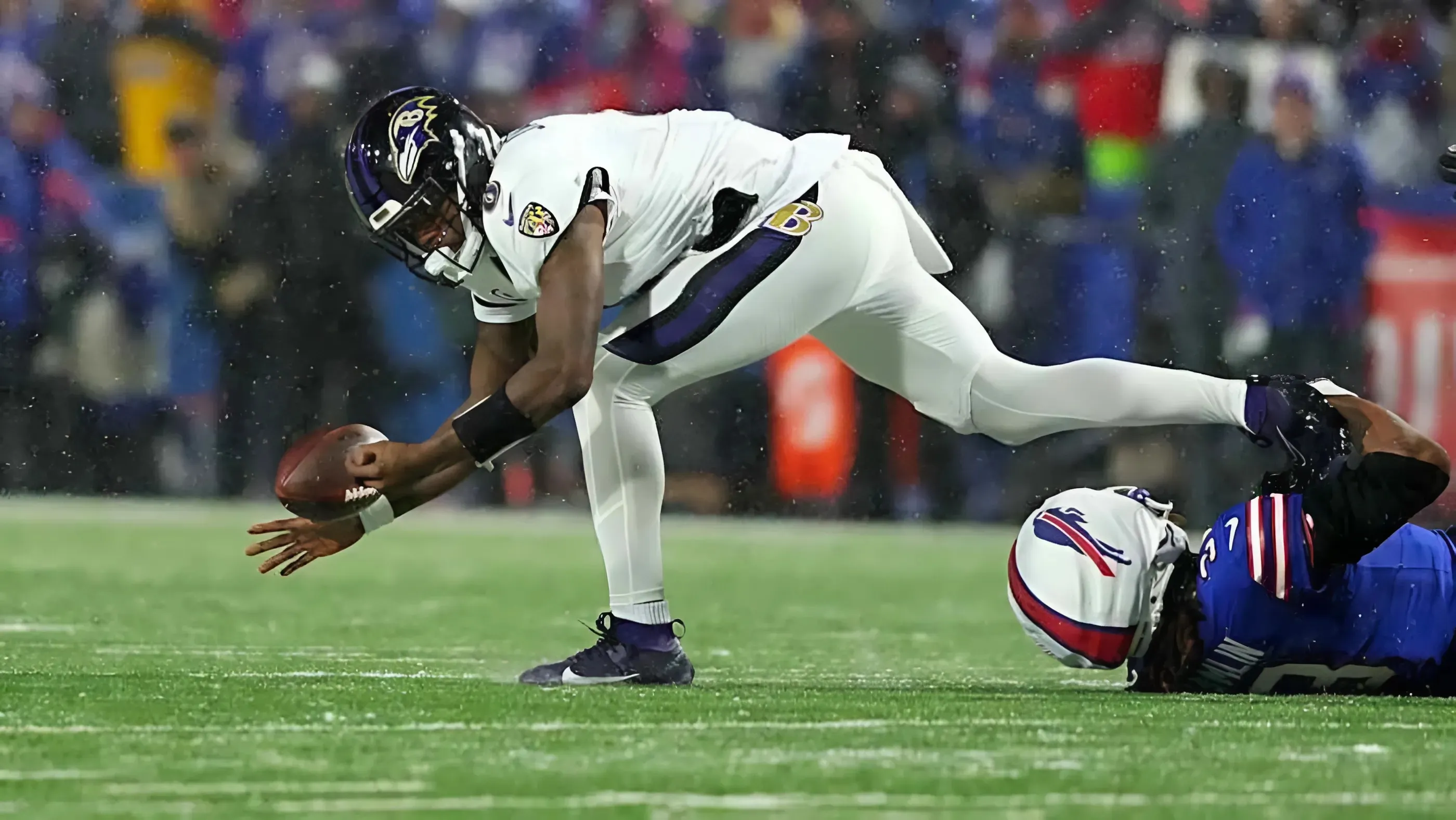 NFL analyst takes a brutal jab at Lamar Jackson (but he's sort of right)