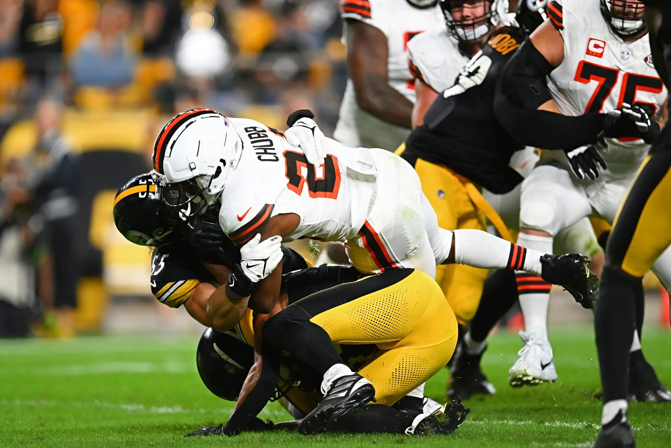 Cowboys Make Final Decision on Landing Browns Star Running Back Nick Chubb
