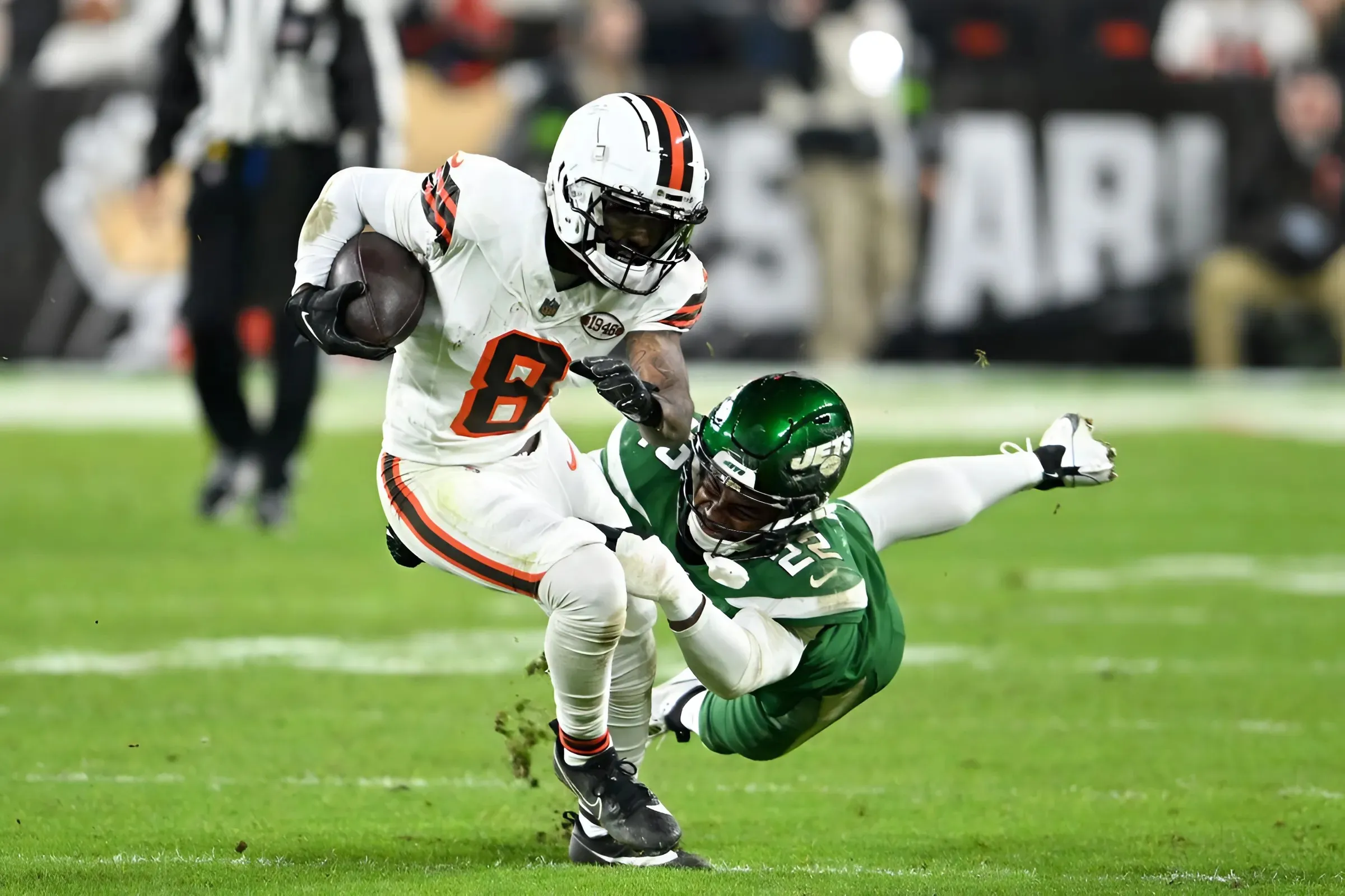 Browns Tendered Receiver Elijah Moore Throws Shade At Unstable Cleveland