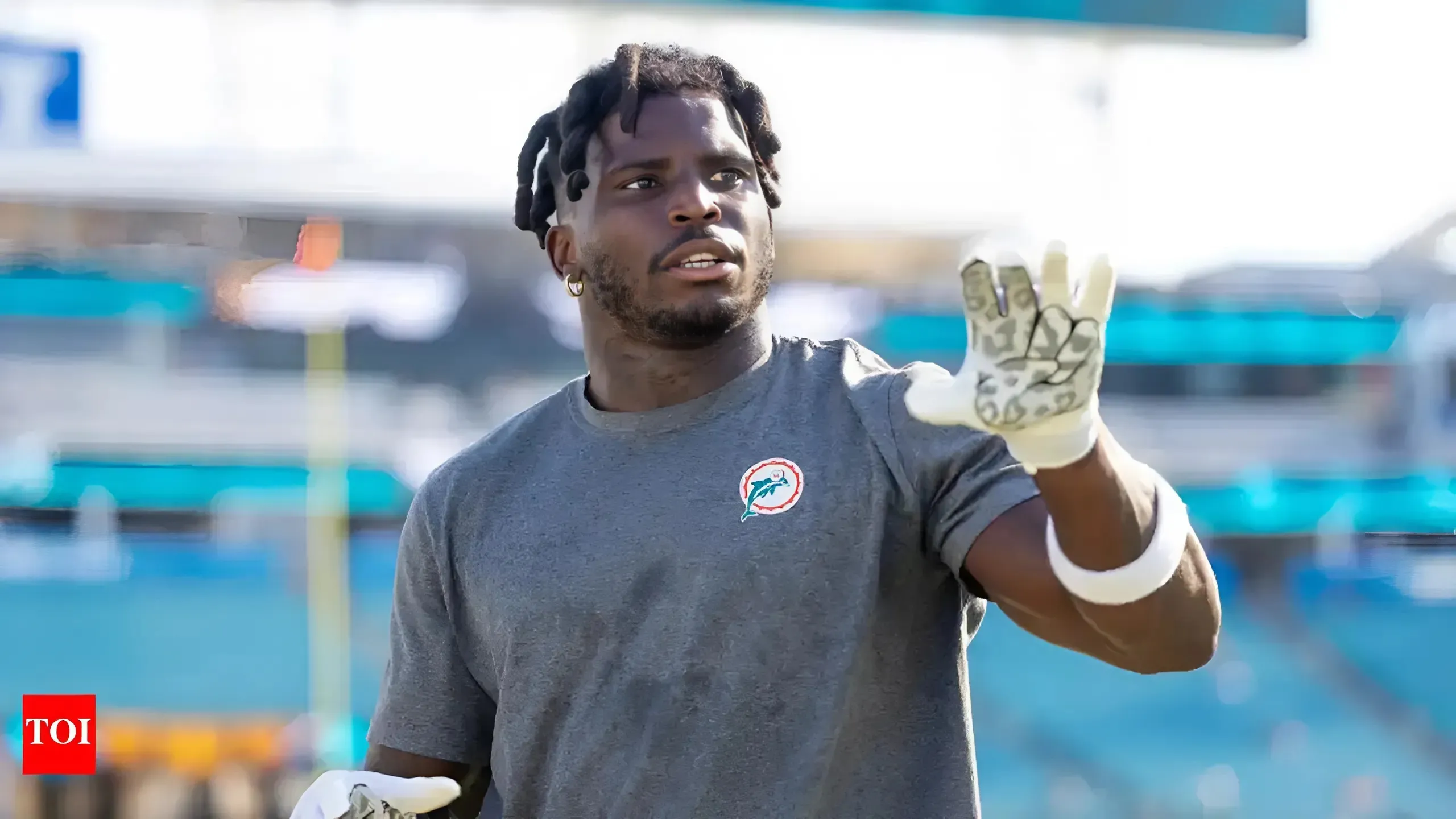 Dolphins’ Tyreek Hill reveals second wrist procedure of offseason