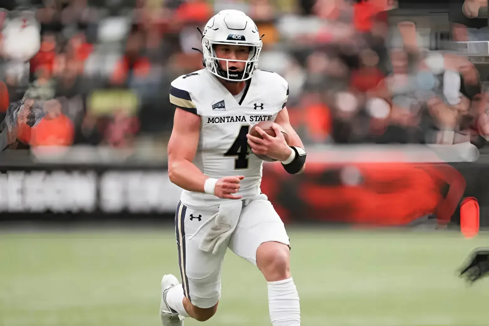 Raiders’ New ‘QB’ is ‘Unique,’ Experts Say (Video)