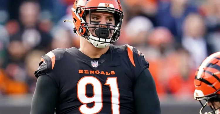 Trey Hendrickson reportedly has “no interest” in playing for Bengals under current deal Trey Hendrickson reportedly has “no interest” in playing for Bengals under current deal