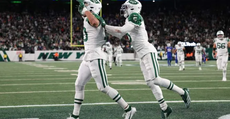 $44 Million Jets WR Sends Cryptic Message Amid Trade Rumors
