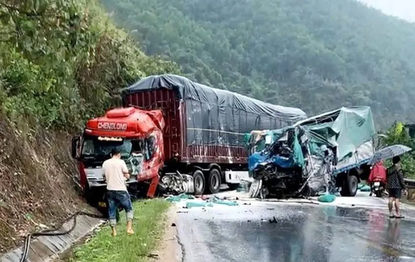 Tuyên Quang ngay lúc này: Hiện trường quá á::m ả::nh, Tài xế đã không qua khỏi