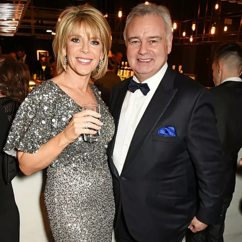 Ruth Langsford admits 'I can't leave it' as she recalls awkward moment with son Jack ngocc