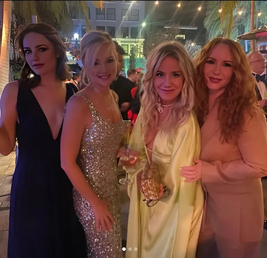 sharonlcase in instagram