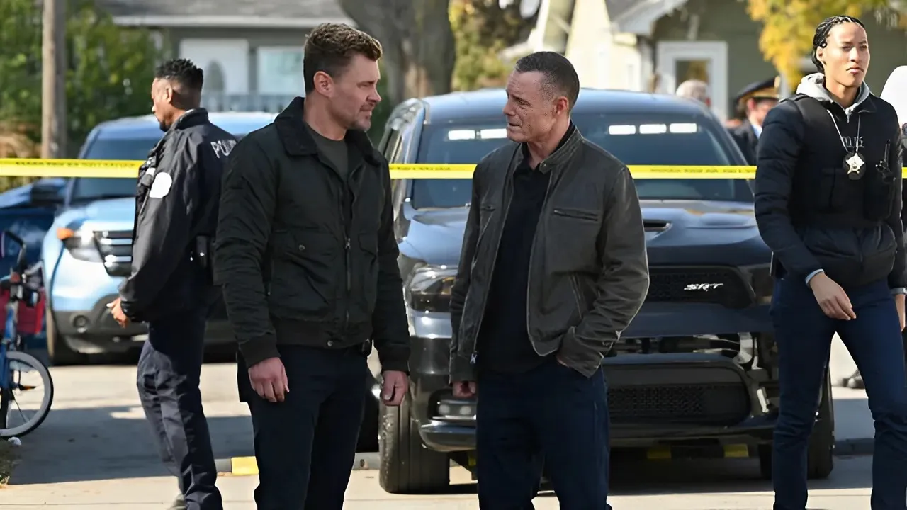 The Real Reason *Two* Series Regulars Are Mysteriously Missing on Chicago P.D. as One Chicago Cuts Characters Left and Right