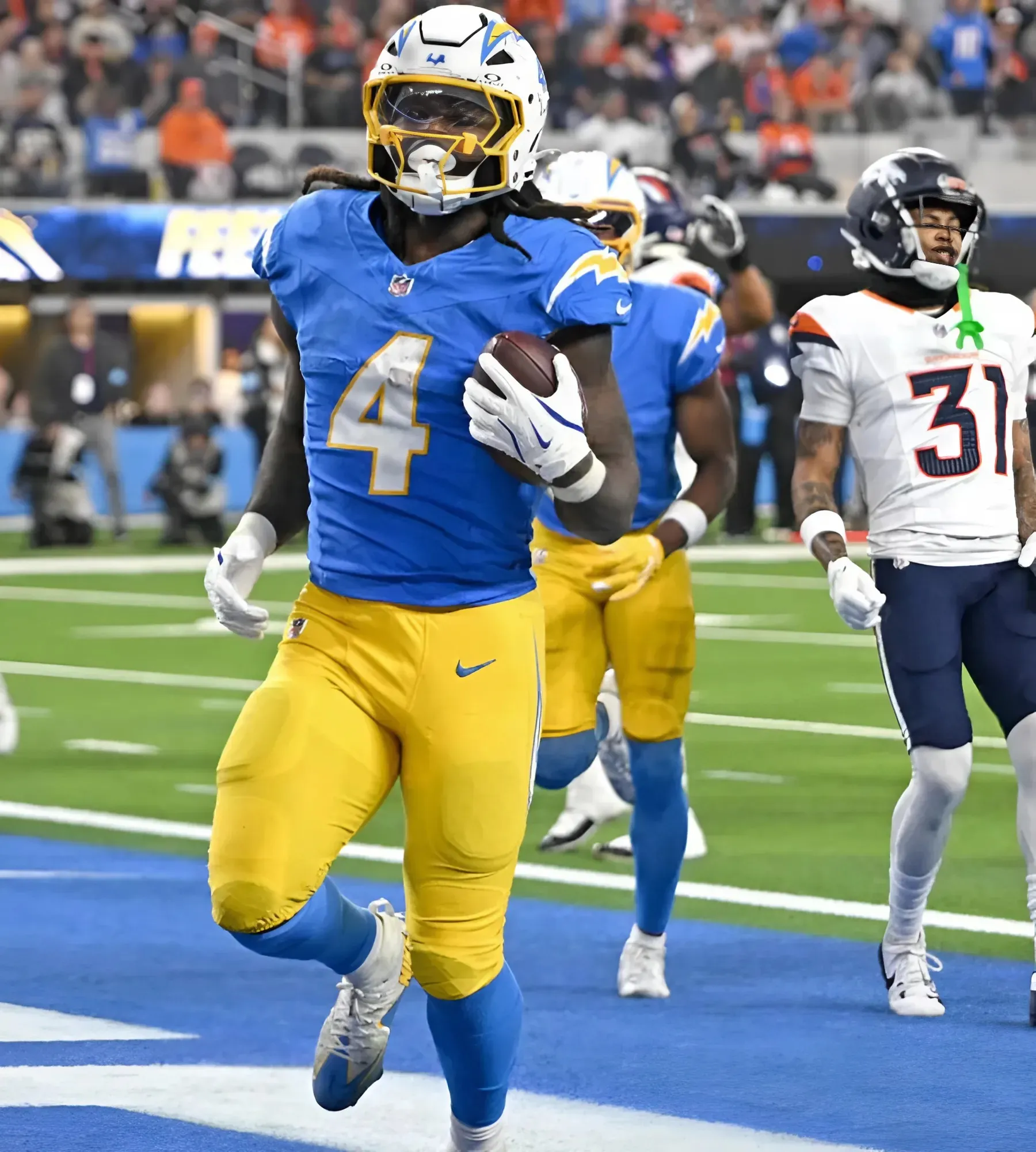 Commanders Rumor Suggests Signing Workhorse RB for Kliff