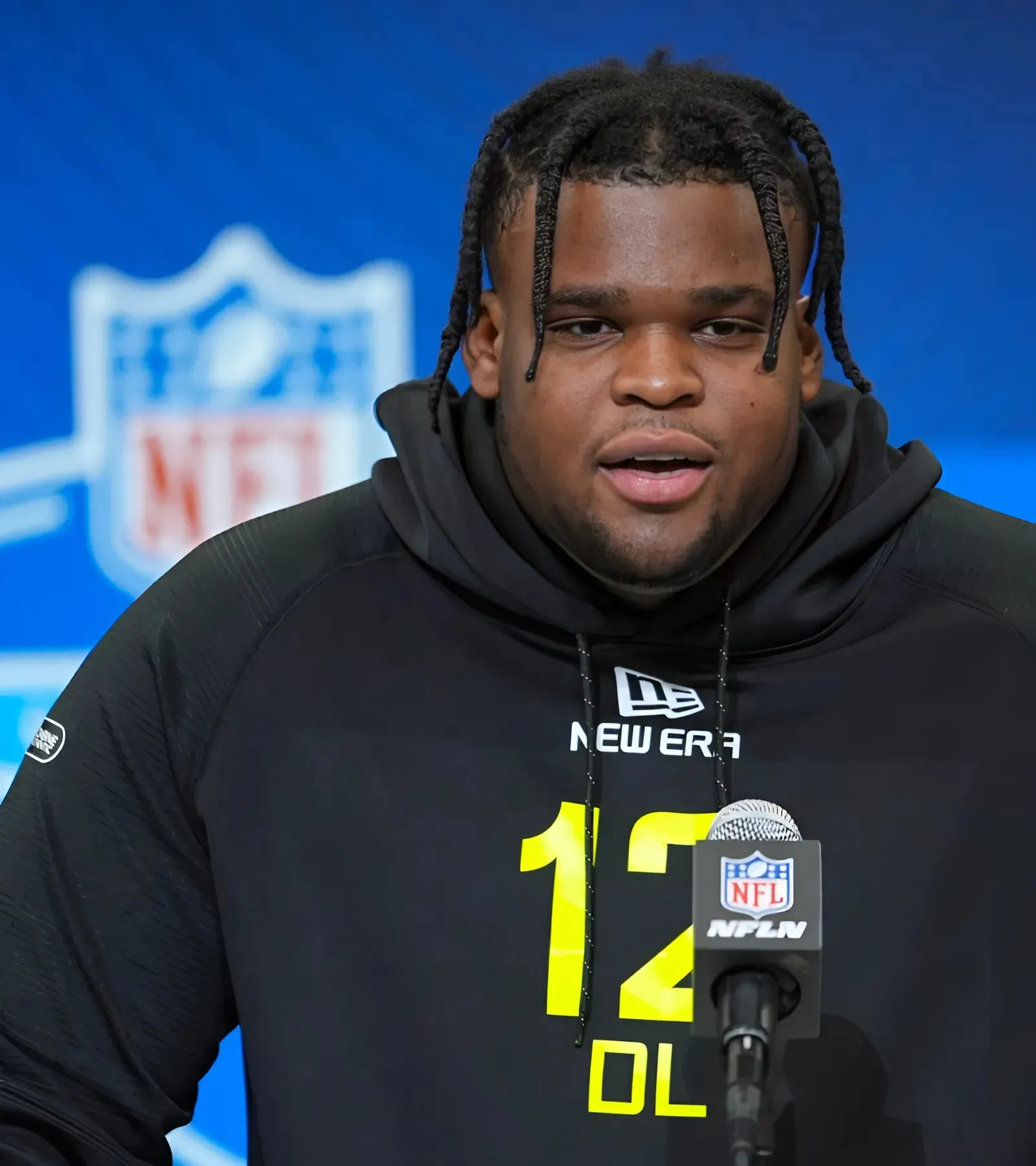 Dolphins Sign First Rounder Leaving Only One Pick Unsigned