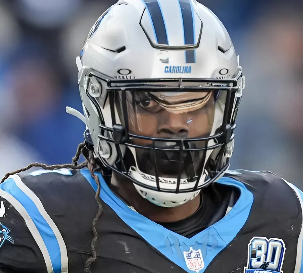Jadeveon Clowney makes too much sense for Commanders after stunning release