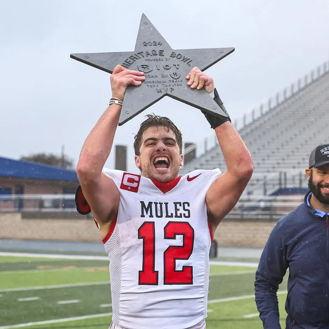 Vikings Bring in Record-Setting QB With Local Ties After Award-Winning Season