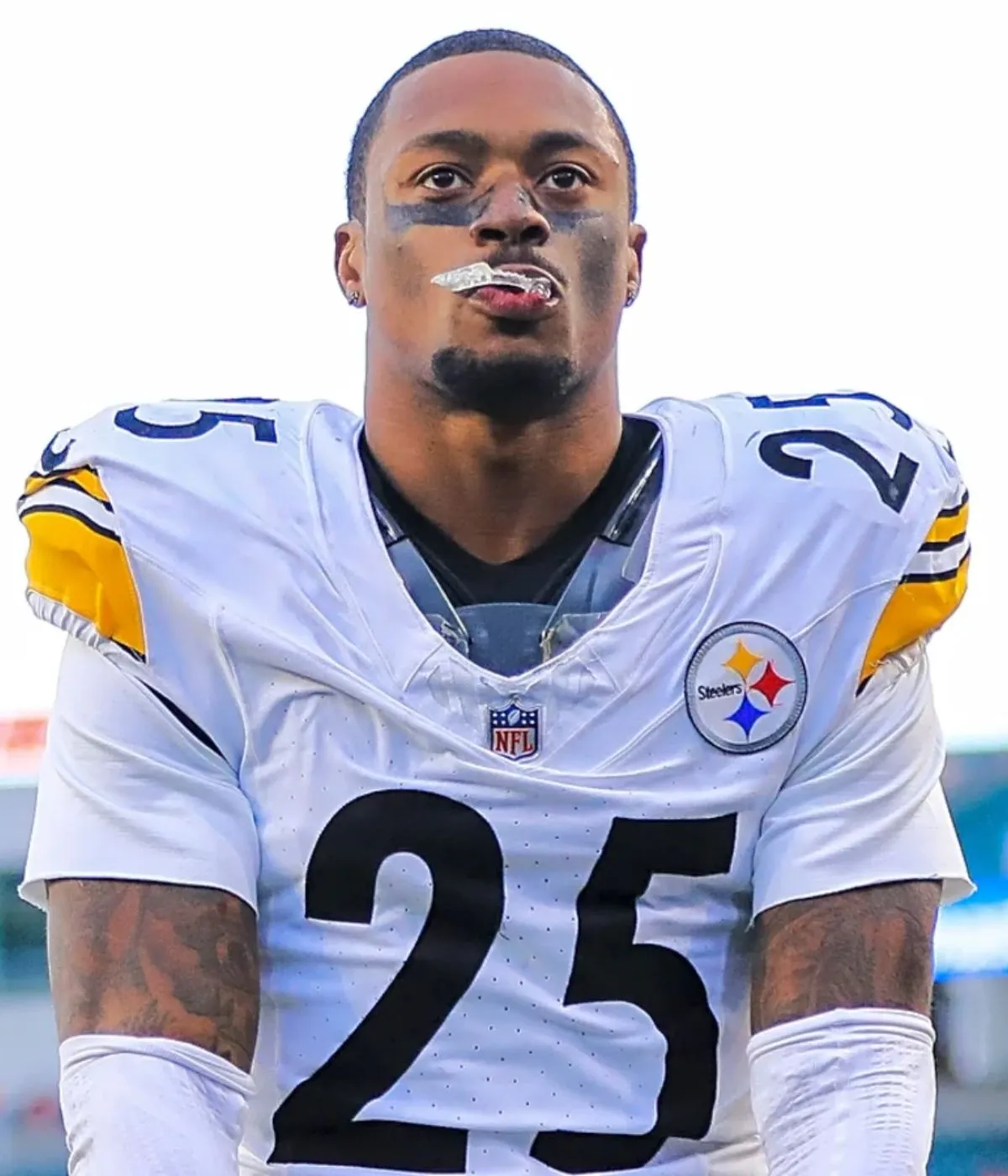 Steelers' DeShon Elliott Instantly Humiliates Rumored WR Target In Now-Deleted Comment Fans Are Scrambling To Find