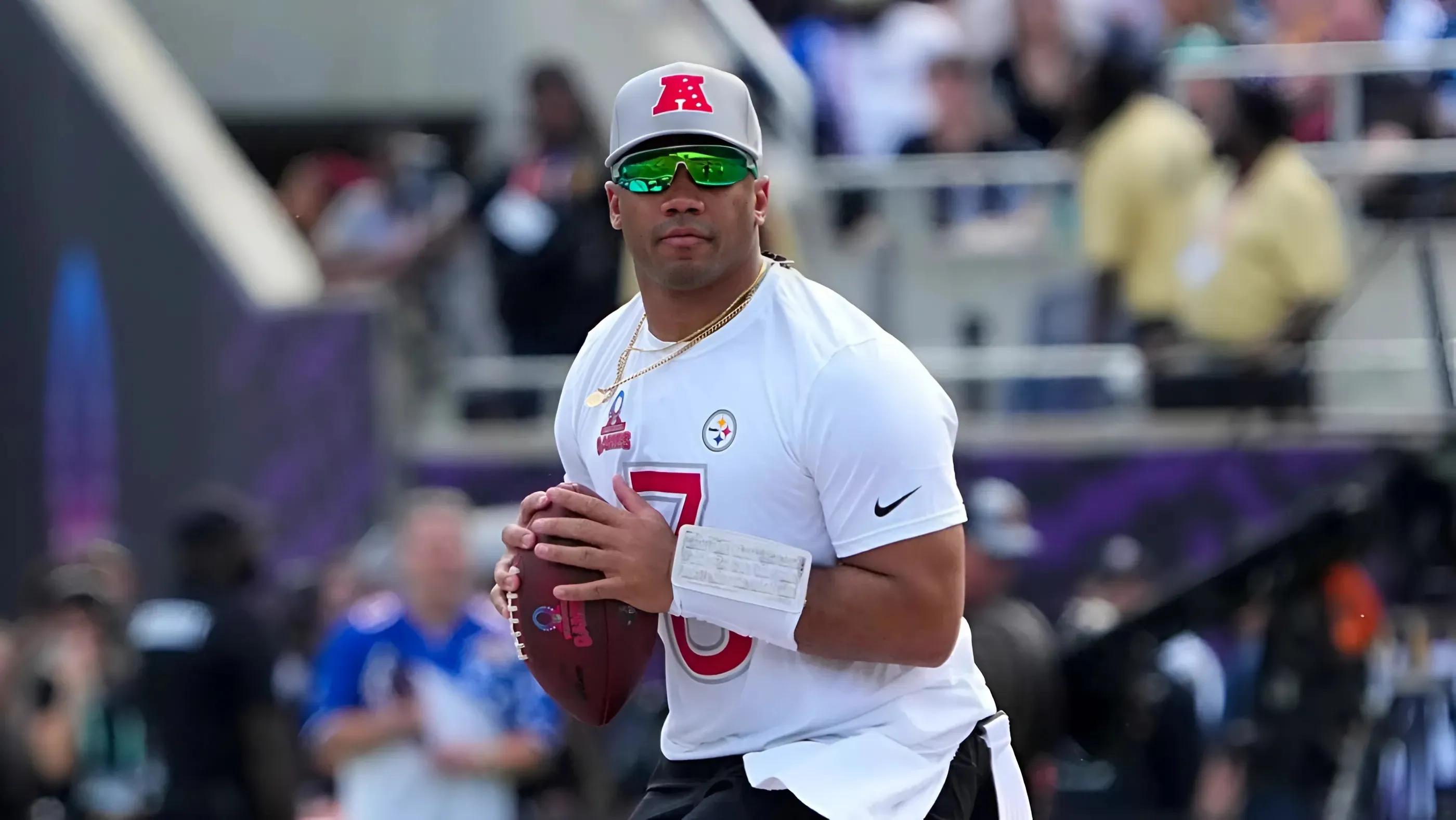Super Bowl Champion Believes Russell Wilson’s Leash In New York Has Already Shortened With Joe Schoen’s Decision