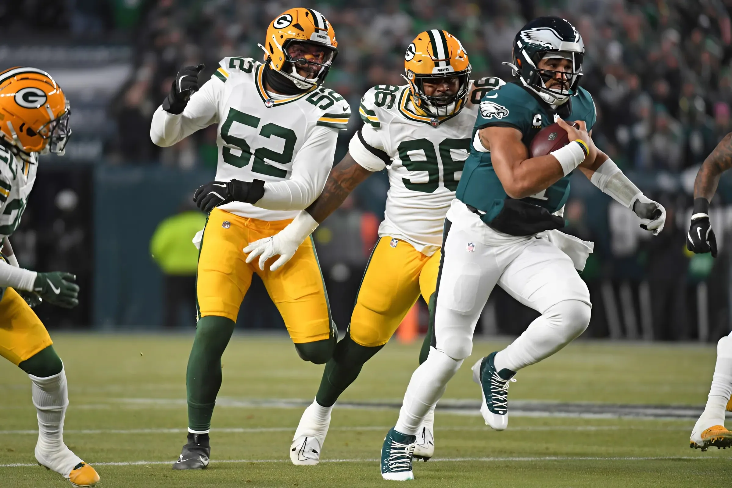 Packers Urged To Sign Former No. 1 Pick To Fix Pass Rush Problems