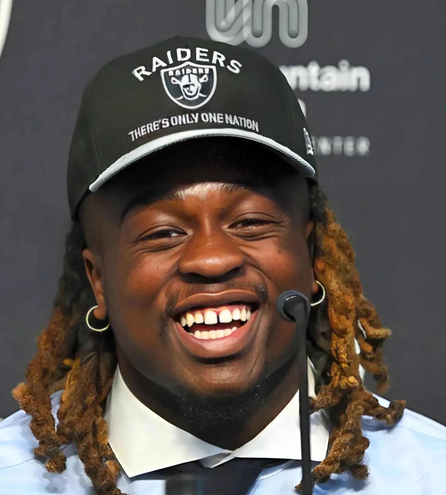 Ashton Jeanty Contract Makes Him One Of The Highest Paid RBs In The NFL