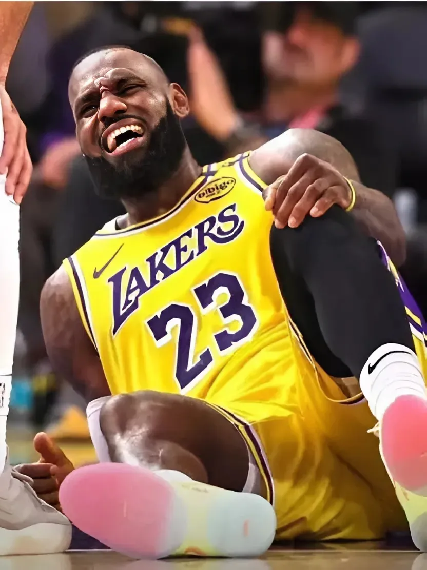 LeBron James Suffers First Sustained Knee Injury In 22 Years
