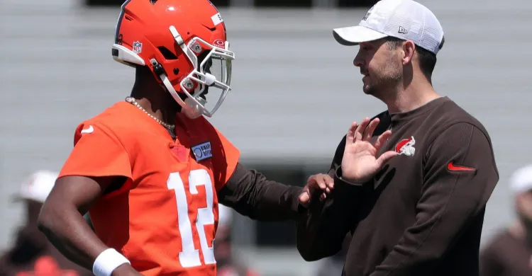 “Oh My God” Shedeur Sanders’ First Pass At Browns Practice Goes Horribly Wrong