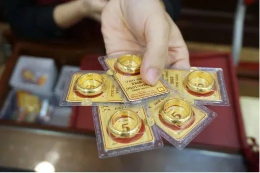 Giá vàng hôm nay 11.5.2025: Tăng 2,2 triệu đồng trong tuần nhưng người mua vẫn lỗ Giá vàng hôm nay 11.5.2025: Tăng 2,2 triệu đồng trong tuần nhưng người mua vẫn lỗ