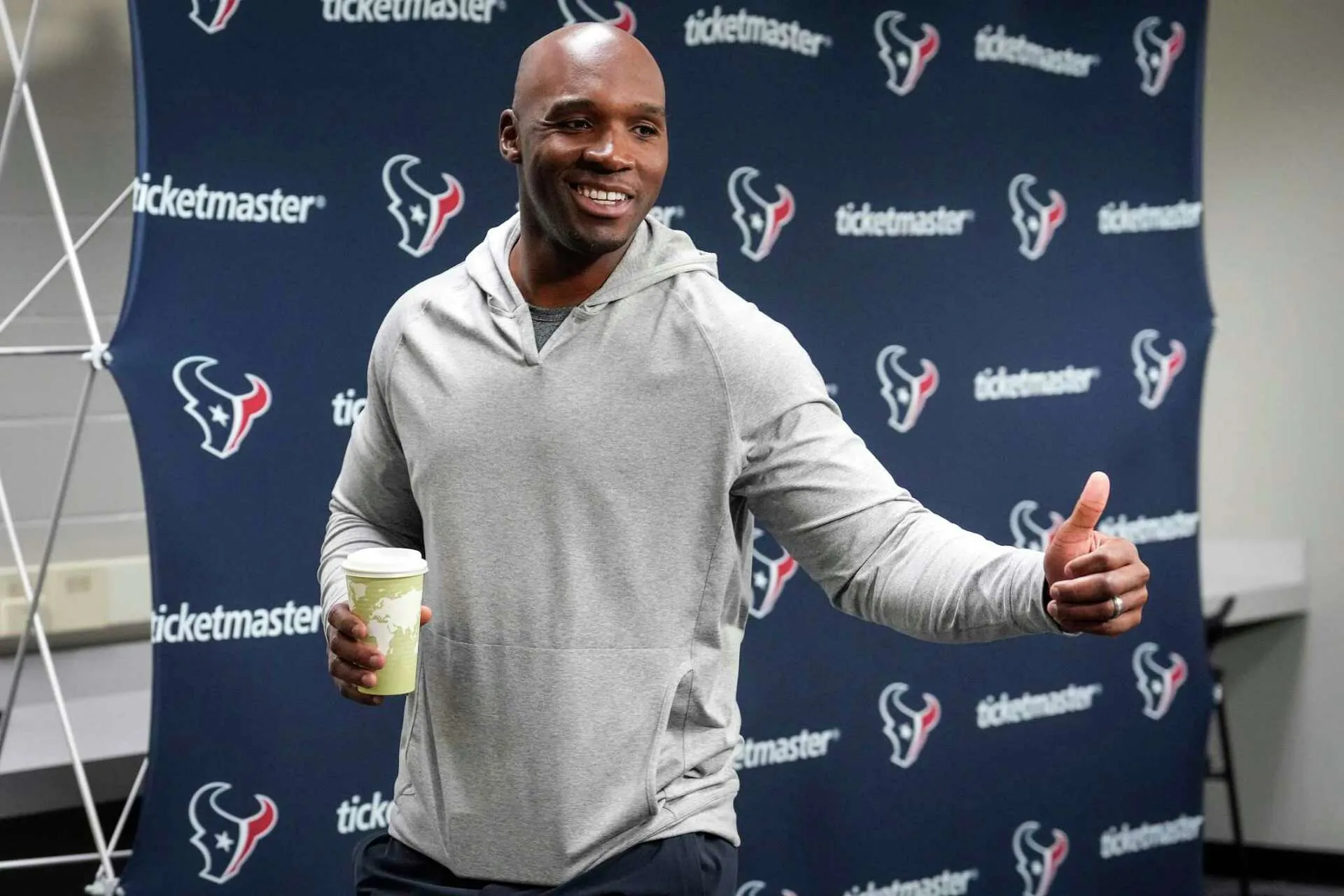 Texans' DeMeco Ryans Makes Bold Statement on OC Nick Caley