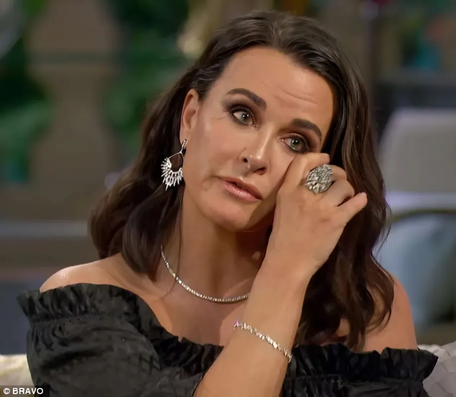 Kyle Richards receives sad news about his family