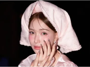 Tin buồn : Cả nước hướng về Hòa Minzy lúc này