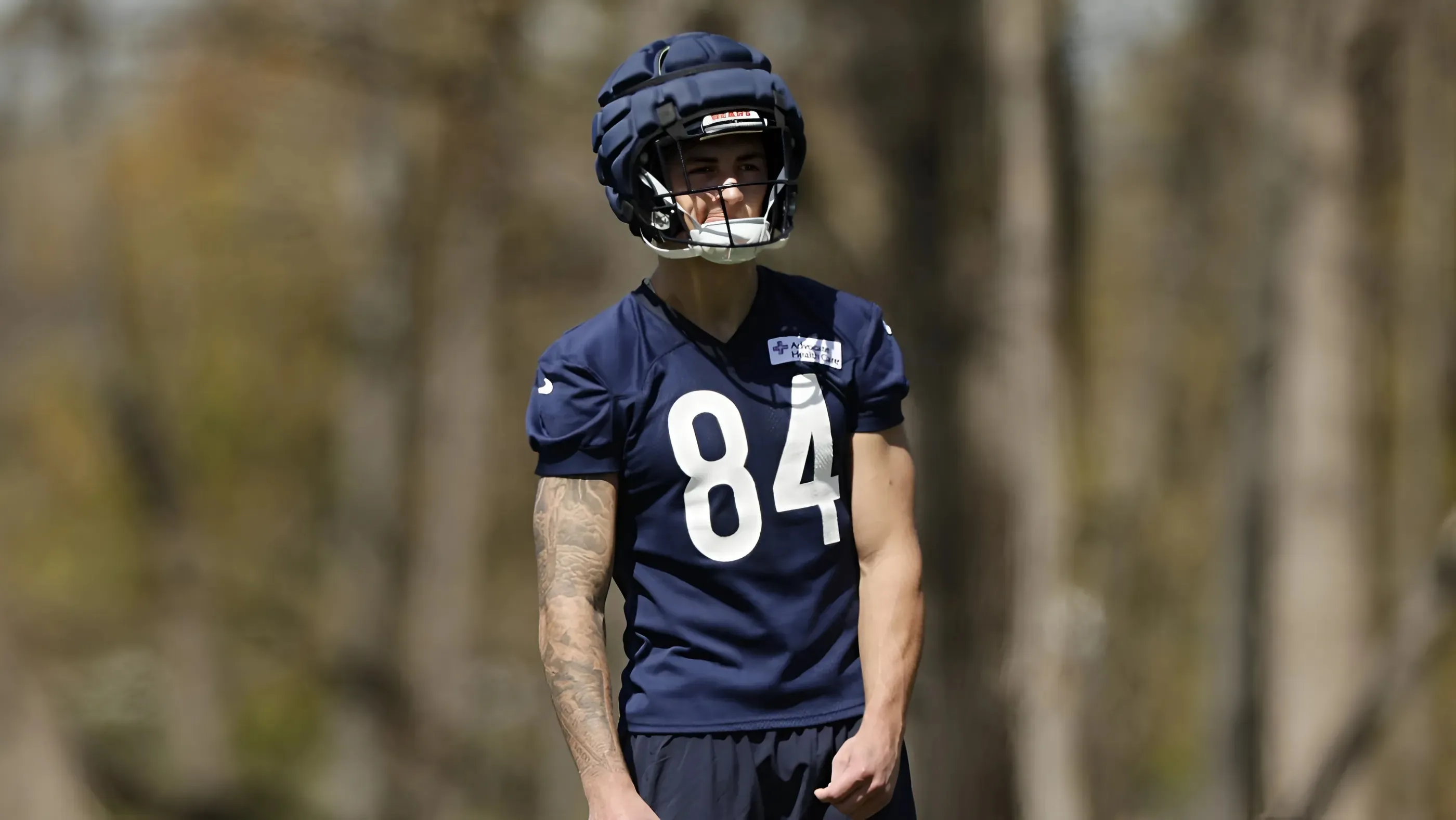 Ben Johnson Issues Statement on ‘Dinged Up’ Bears TE Colston Loveland