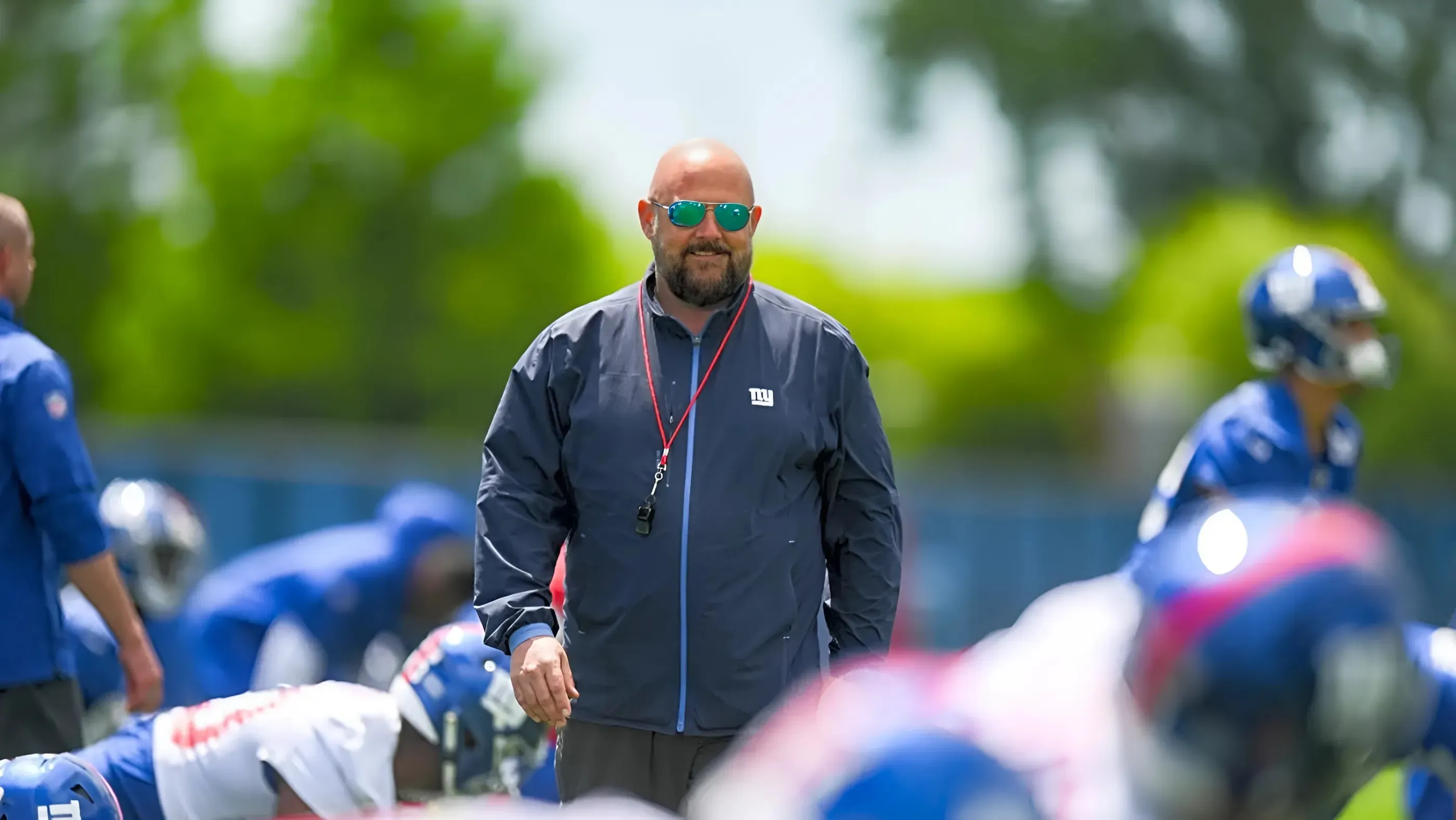The New York Giants have the chance to pull off the funniest trade ever by taking advantage of Derek Carr's shocking retirement