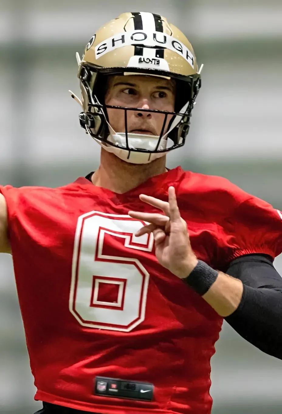 Saints' Kellen Moore gives Tyler Shough and Spencer Rattler a key hint on how they can win the starting QB job after Derek Carr retires