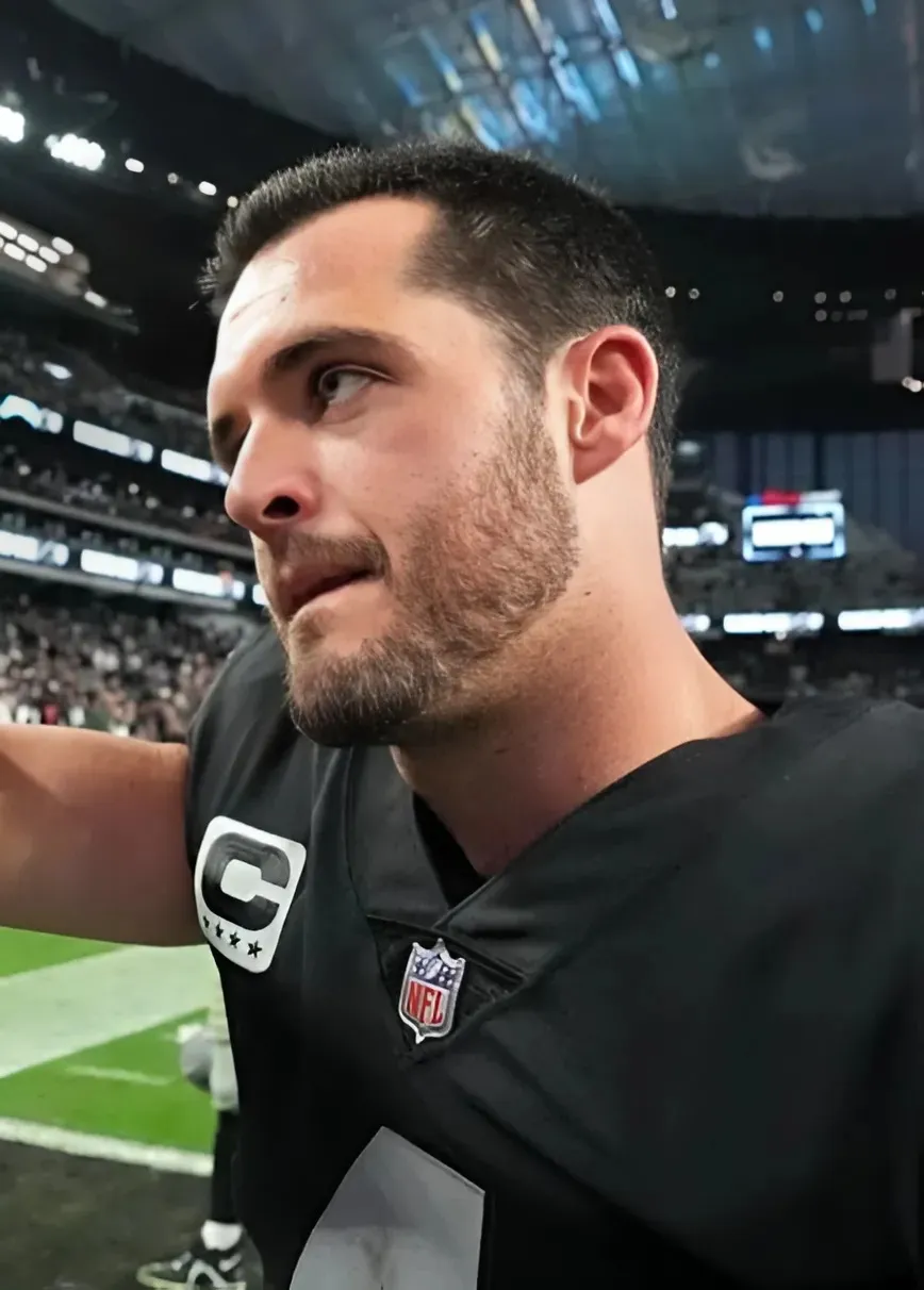 Derek Carr Has Message for Raiders & Mark Davis Following Retirement News