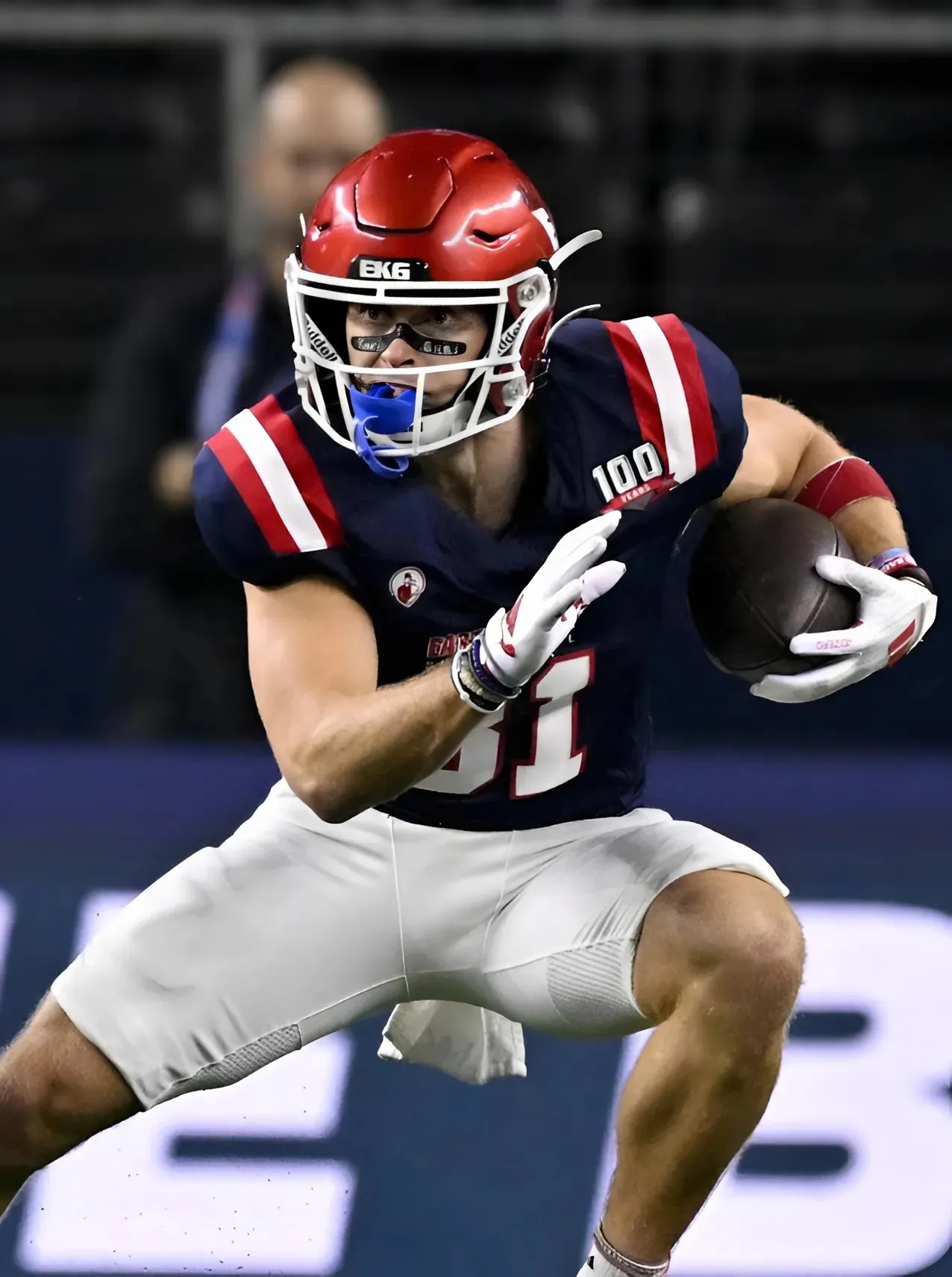 Patriots Outbid Broncos for Undrafted WR Efton Chism!