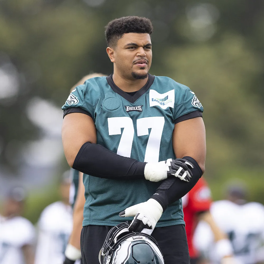 Eagles Former Top Draft Signs With NFC Rival - suong