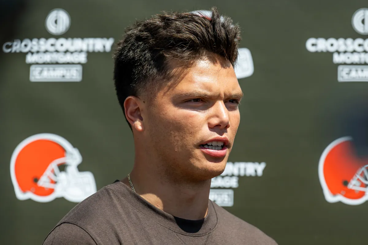 Browns QB Dillon Gabriel’s Statement on Shedeur Sanders Turns Heads