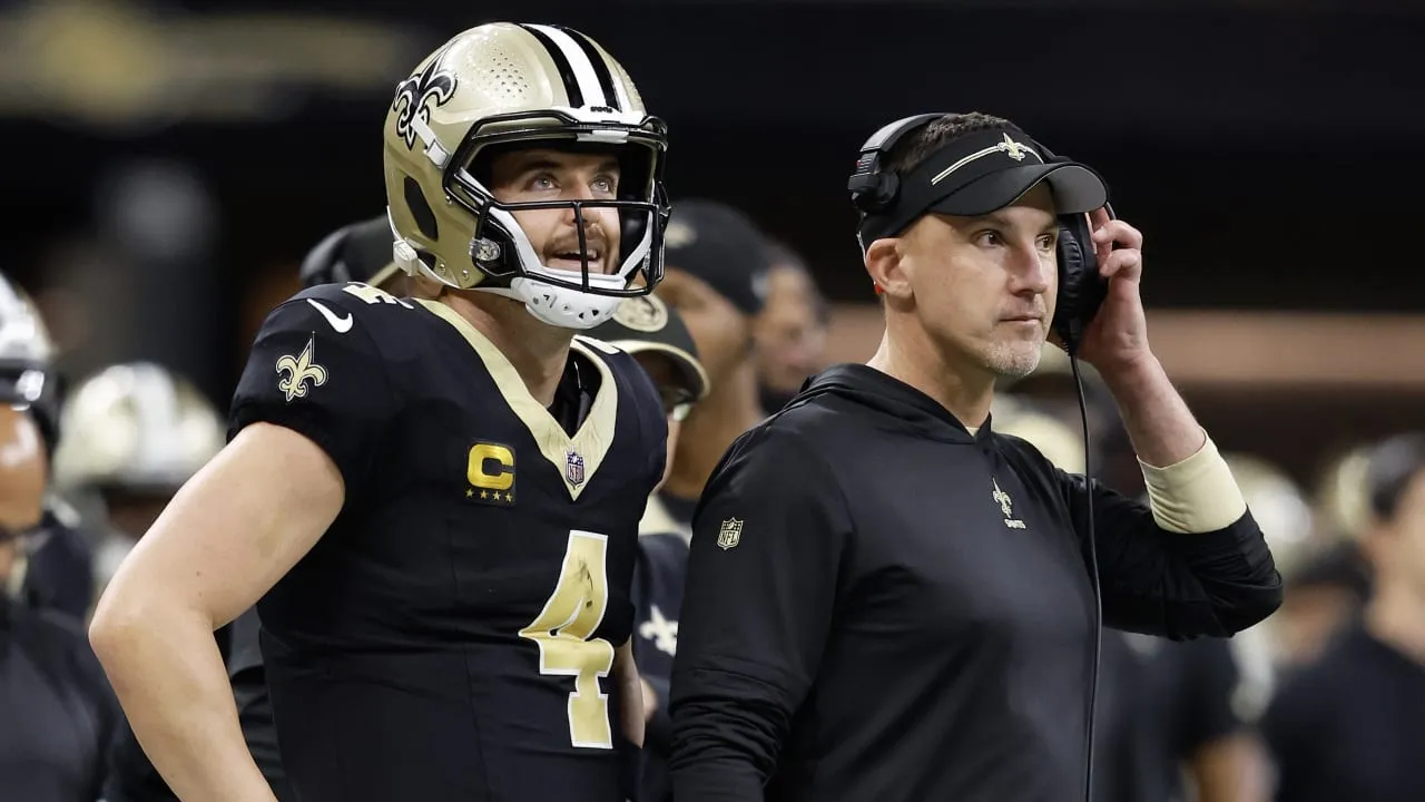 Derek Carr’s retirement decision draws strong 4-word message from Dennis Allen