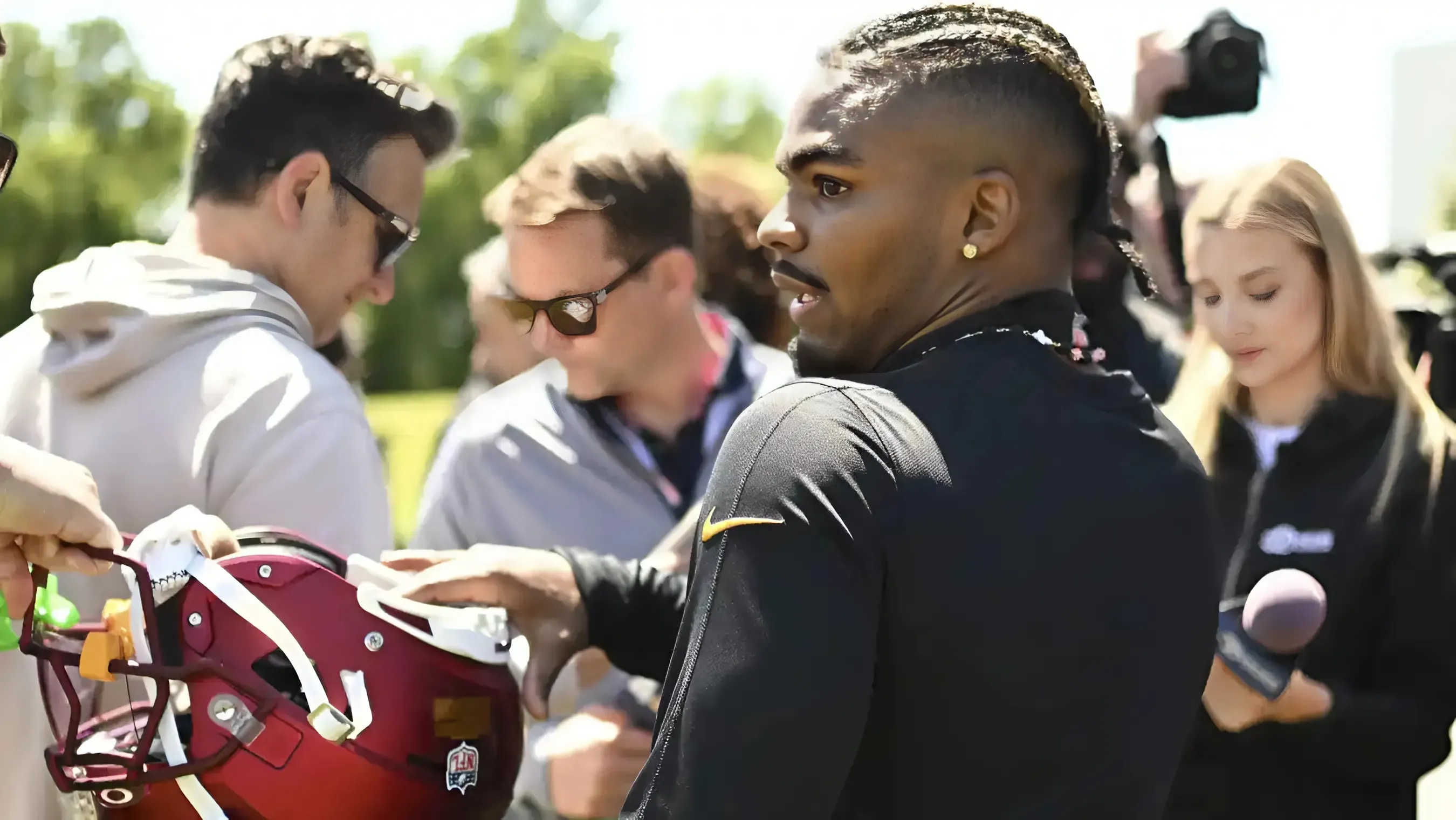 Emotional Moment; Sean Taylor’s Brother Gets Commanders Helmet