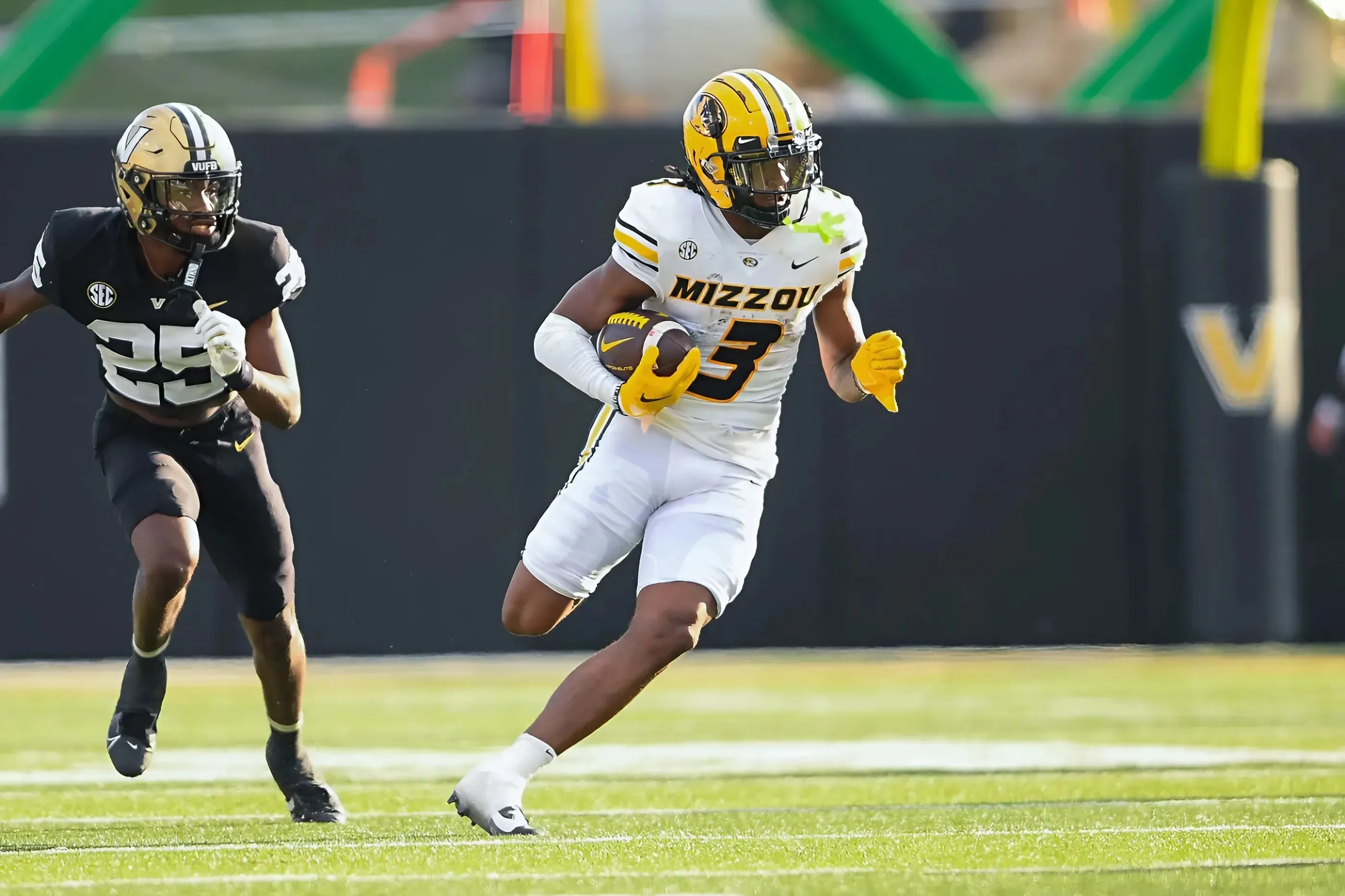 Bears’ Luther Burden III squashes minicamp injury fears