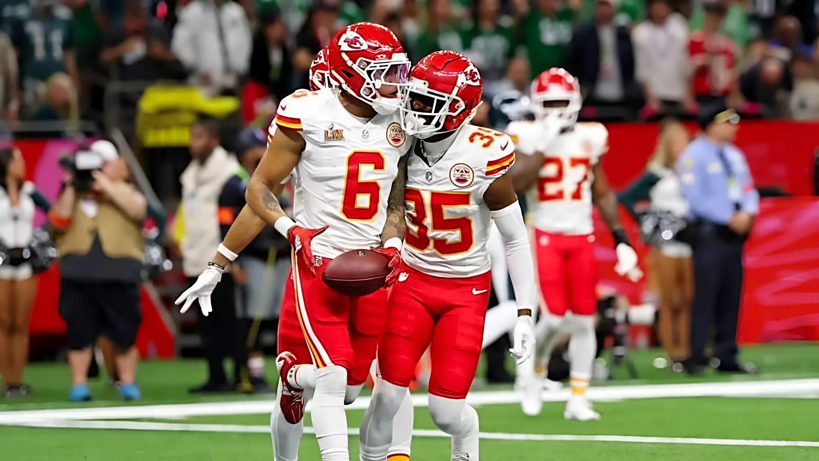 Why 2025 Could Make or Break Bryan Cook’s Career With the Chiefs — Is His Starting Role in Jeopardy?