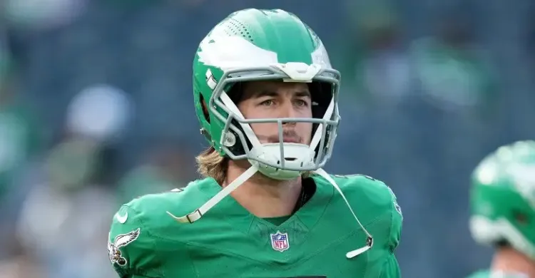 Former Eagles QB Called ‘Odd Man Out’ in AFC North Battle