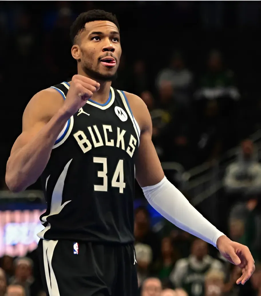 Shocking Giannis Antetokounmpo announcement urging Lakers to pay close attention