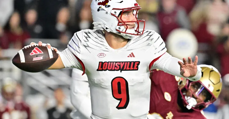 Saints Fan-Favorite Mentioned As Derek Carr Replacement
