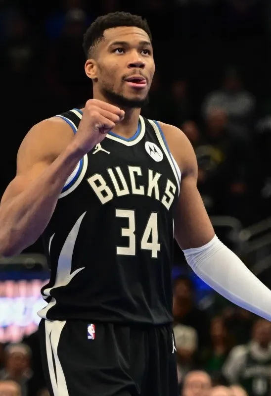 New Giannis Antetokounmpo rumor should have Mavericks ready to pounce