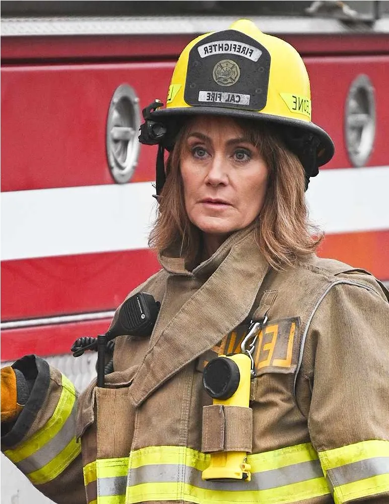 What ‘Fire Country’ Star Diane Farr Wants You To Know About Wildfires