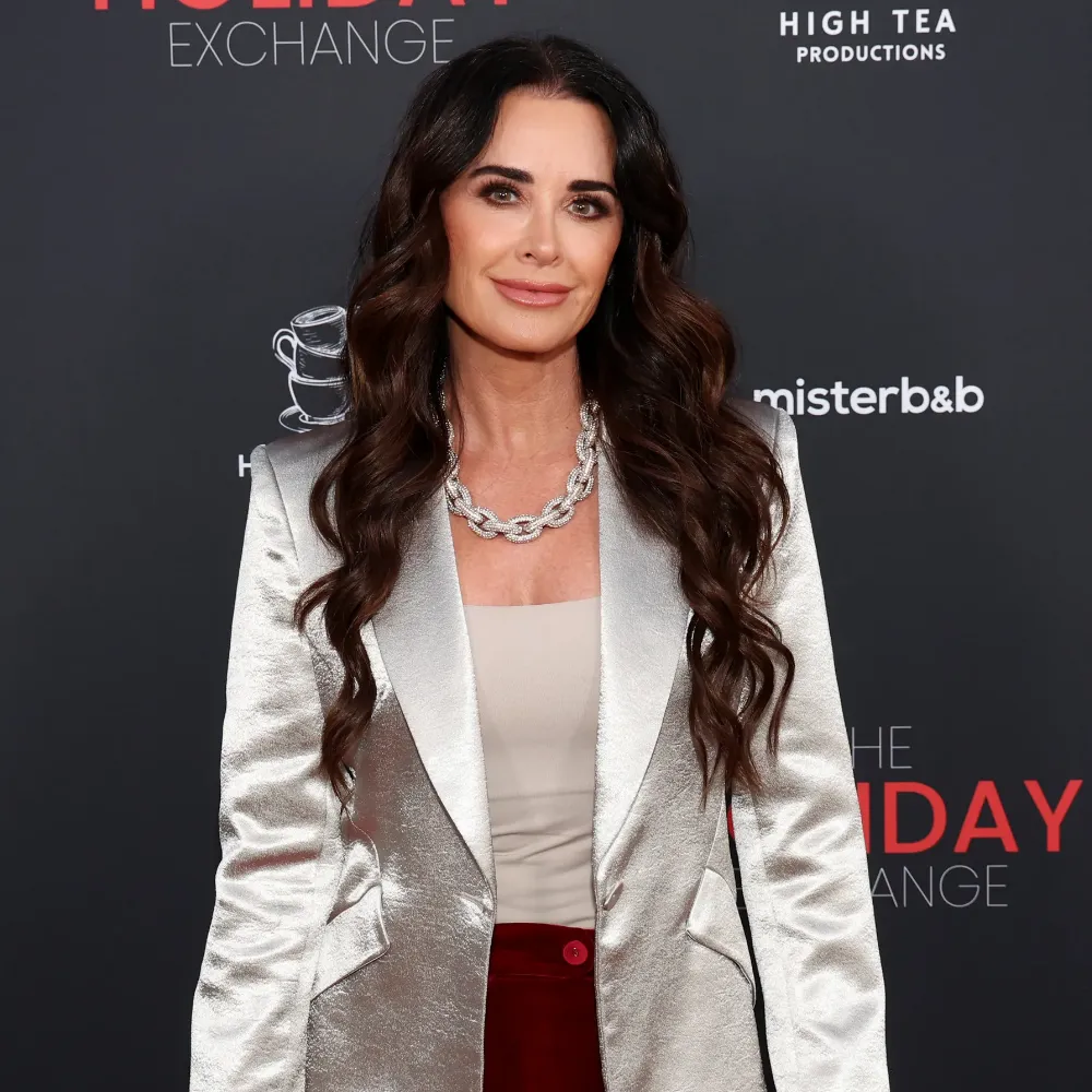 PHOTOS: Who Was Kyle Richards’ Dad Kenneth Richards? See RHOBH Star’s Posts About Late Parent, Plus What We Know About Him - suong