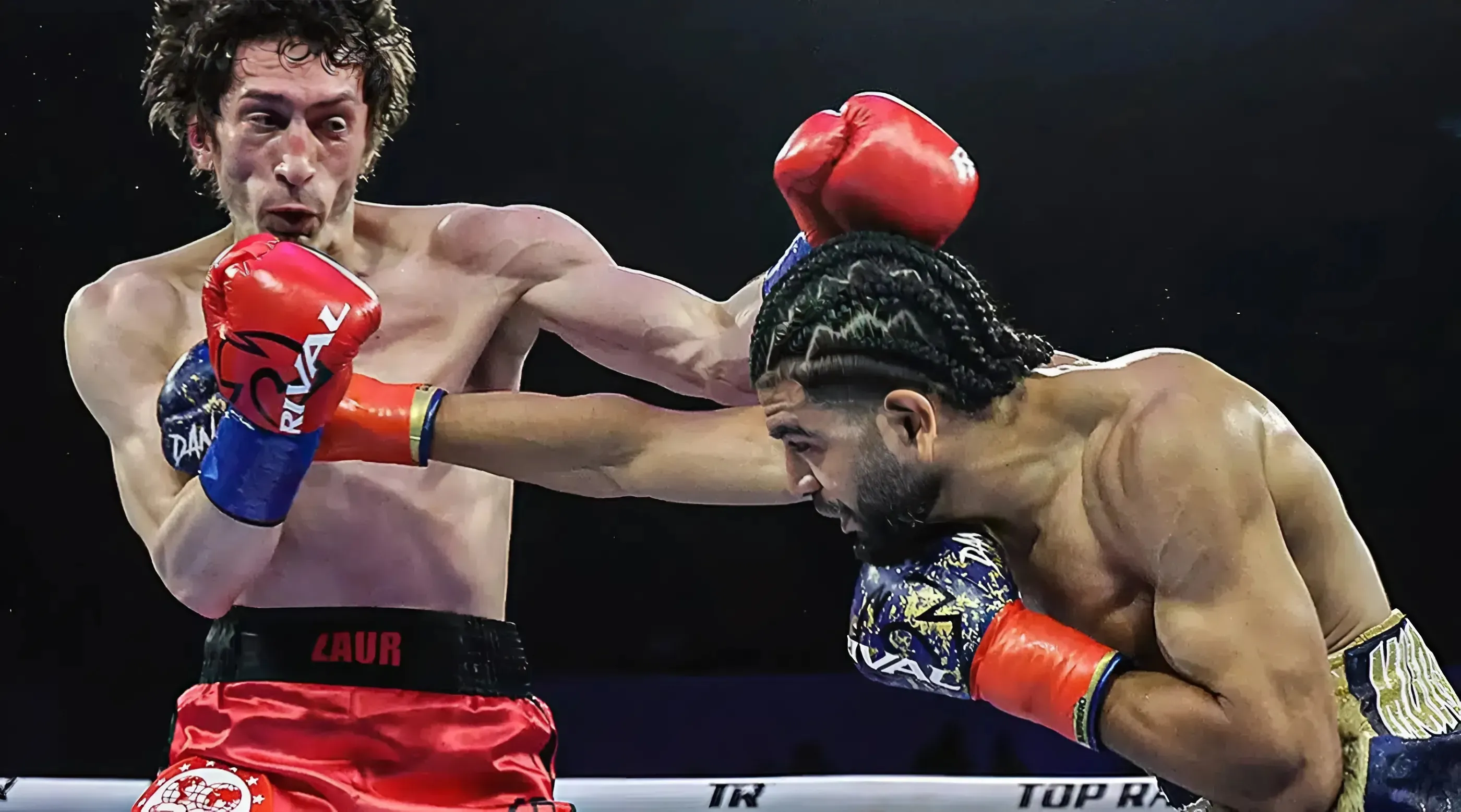 Raymond Muratalla Clinches Victory Over Zaur Abdullaev in a Thrilling Matchup trucc