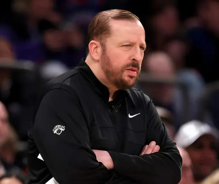 Knicks Betting Favorites to Land Member of Lakers Big 3