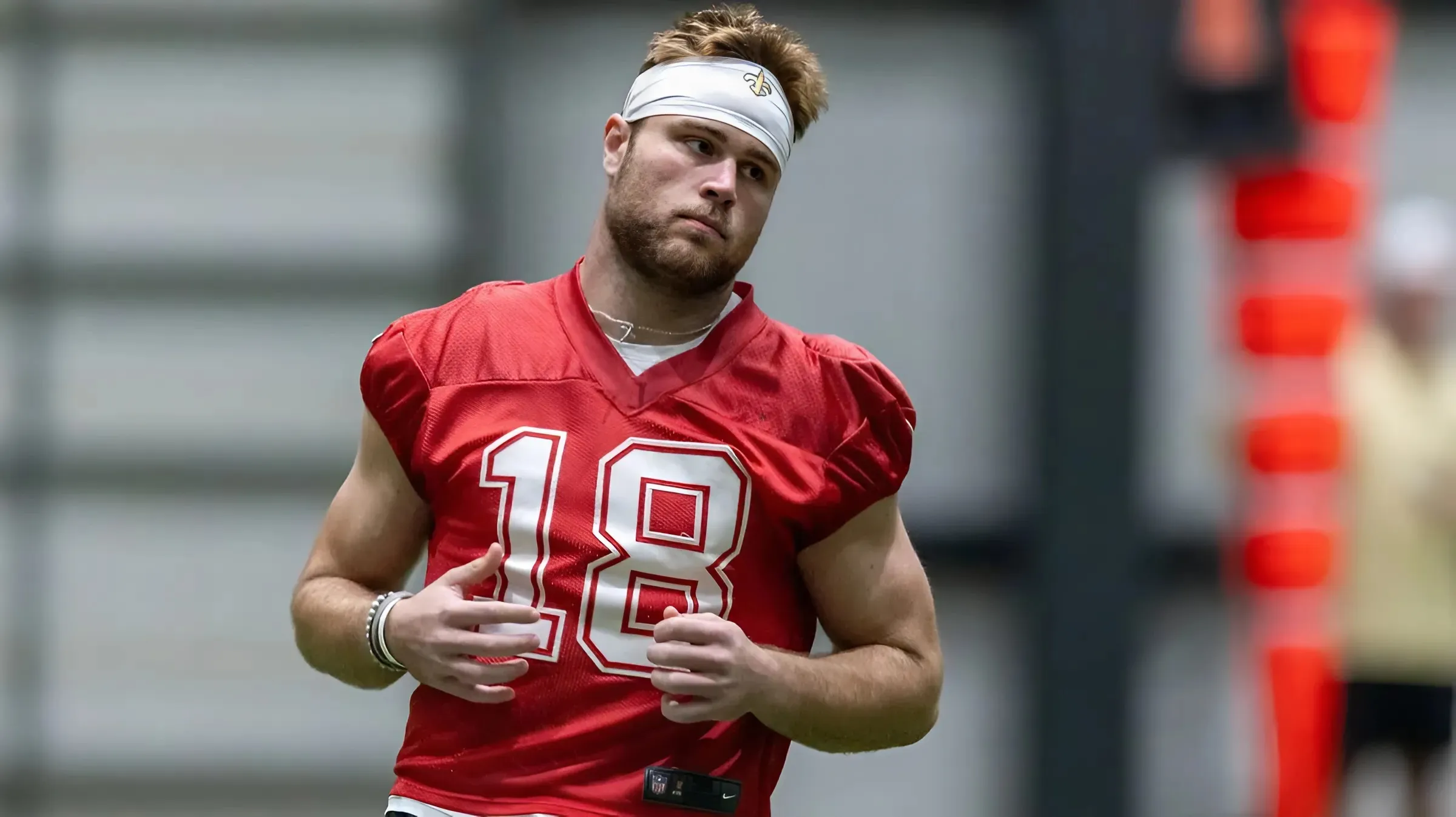 Saints lure new QB in following Derek Carr’s sudden retirement