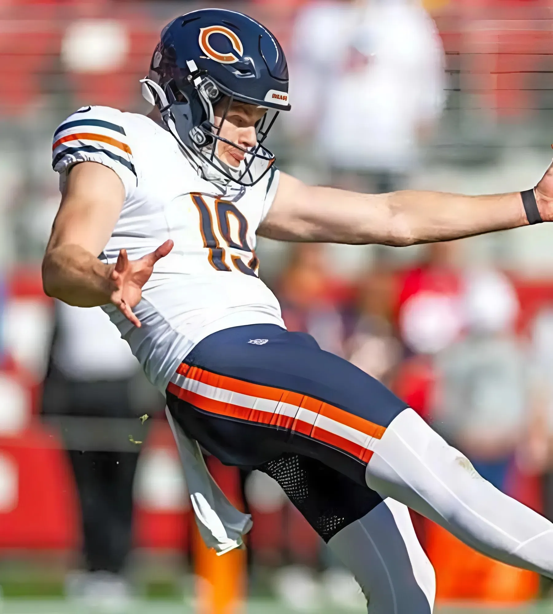 Tory Taylor's roster exemption allows Bears to add cornerback