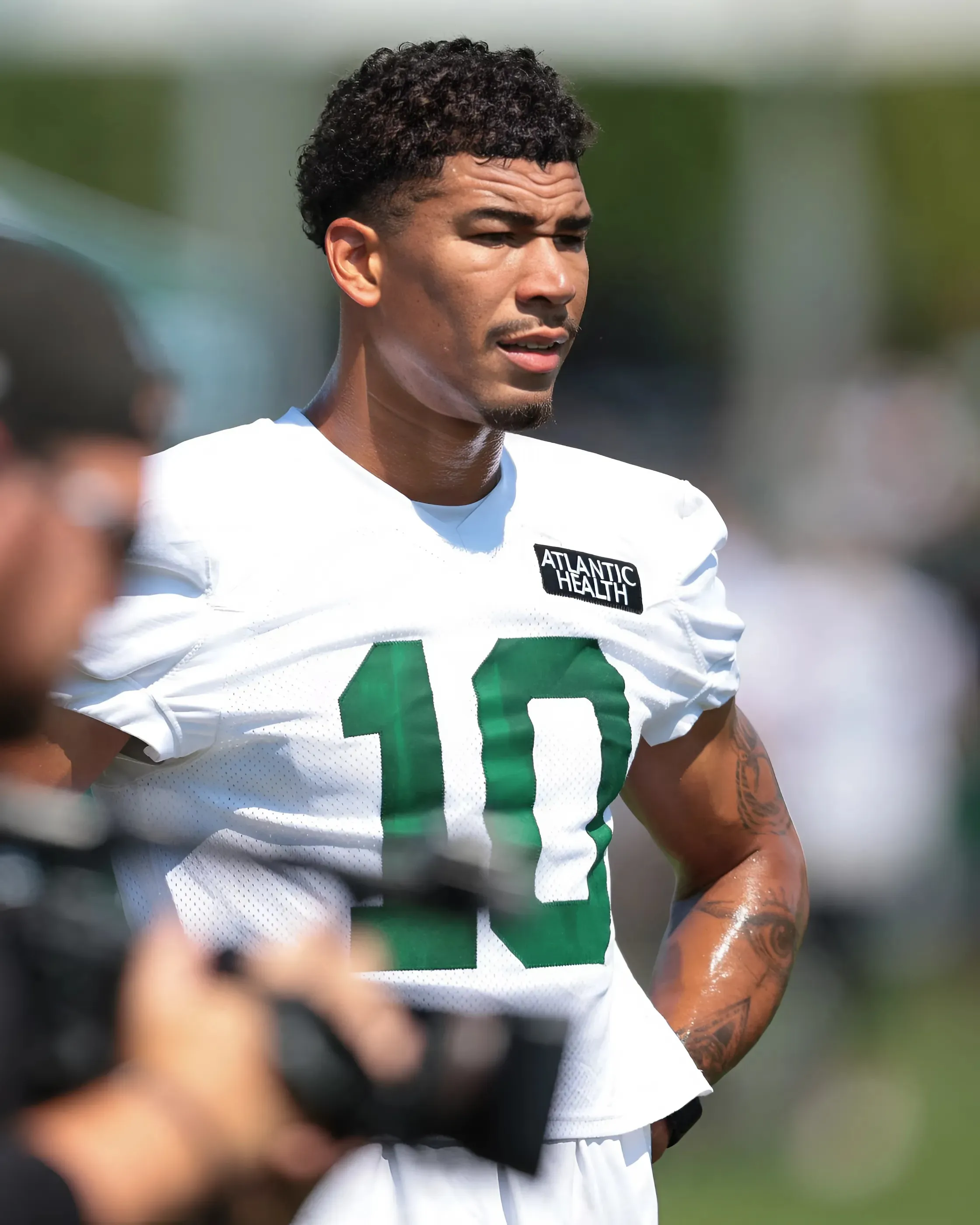 Jets' $44 Million Wide Receiver Linked To AFC Contender In Trade